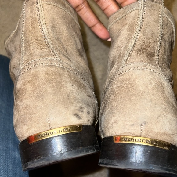 BURBERRY SOFT SUEDE MOTO BOOTIE - Picture 13 of 16